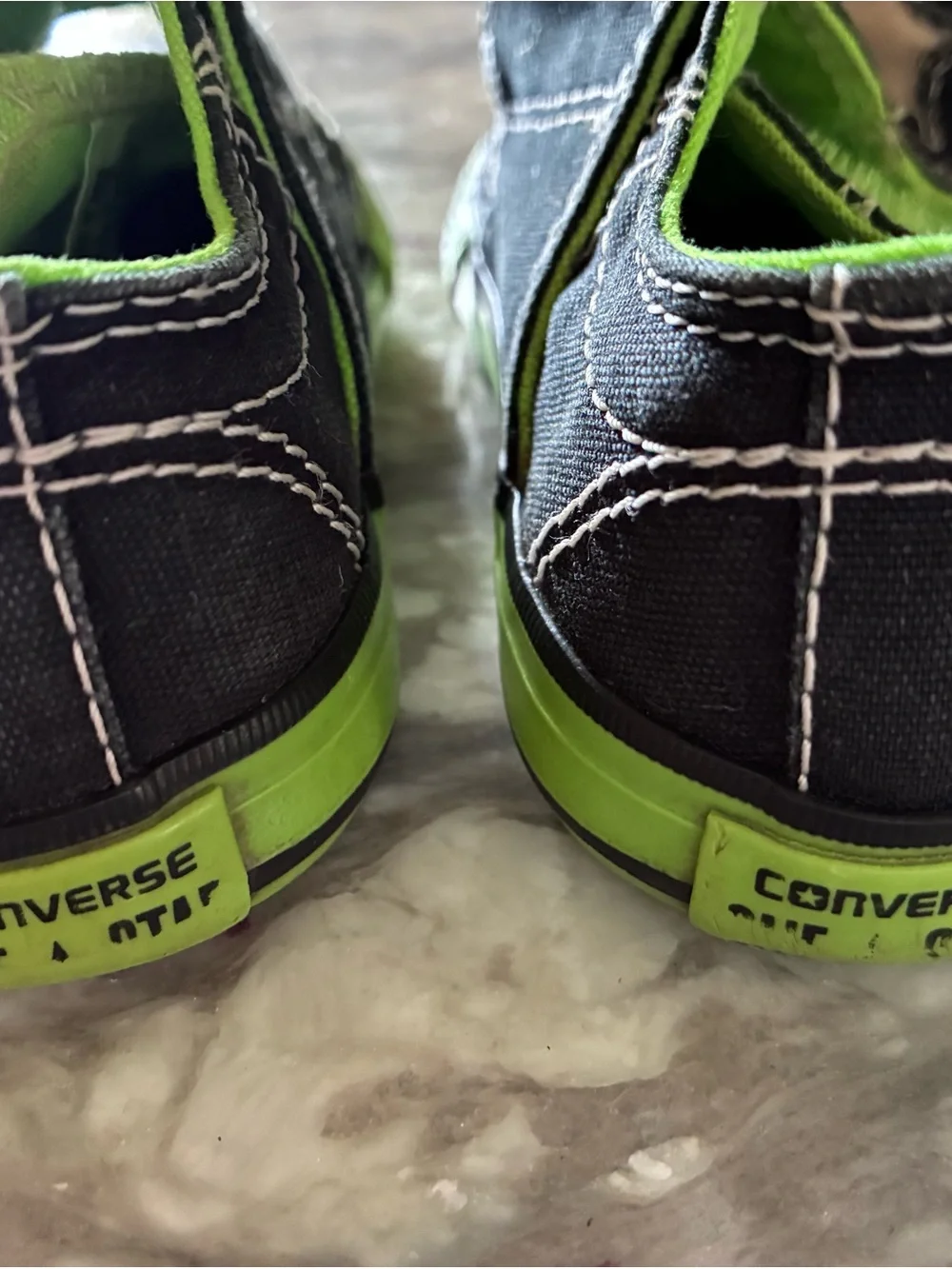 Converse Kids Black and Lime Green One Star Hook-and-Loop Sneakers